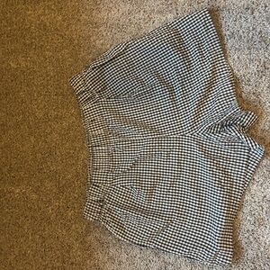 Uniqlo Seersucker Gingham Shorts